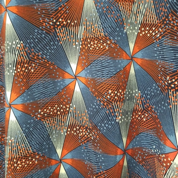 Lularoe irma xl - Picture 2 of 3